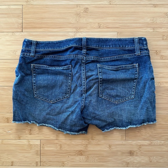 Gap Maternity Jean Shorts Size 4 / 27 - Picture 2 of 3